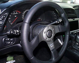 Momo Steering